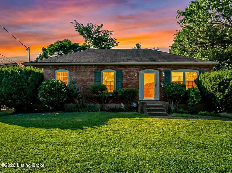 3032 Cabinwood Dr, Louisville, KY 40220