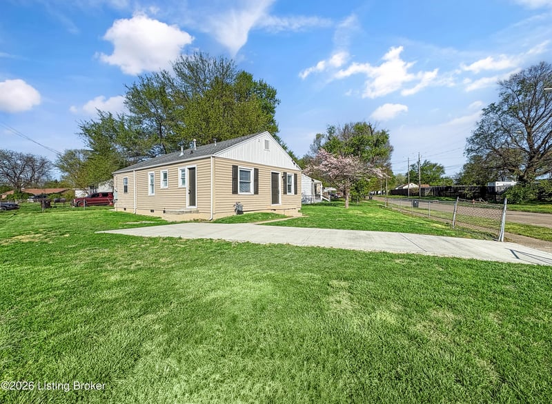 3035 Linwood Ave, Louisville, KY 40210