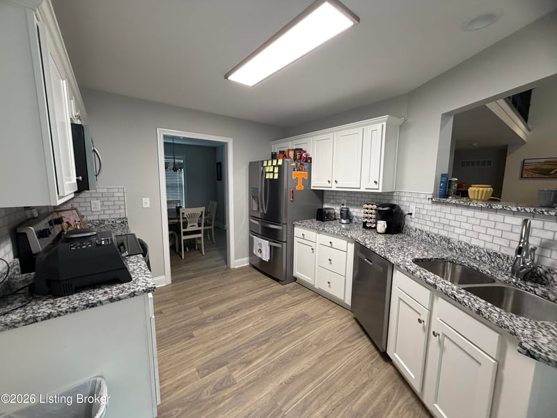 3036 Barlows Brook Rd, Shelbyville, KY 40065