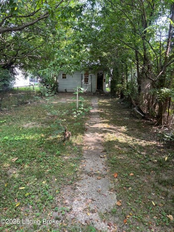 3038 Greenwood Ave, Louisville, KY 40211