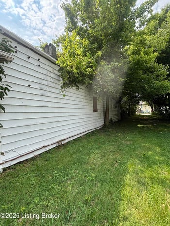 3038 Greenwood Ave, Louisville, KY 40211