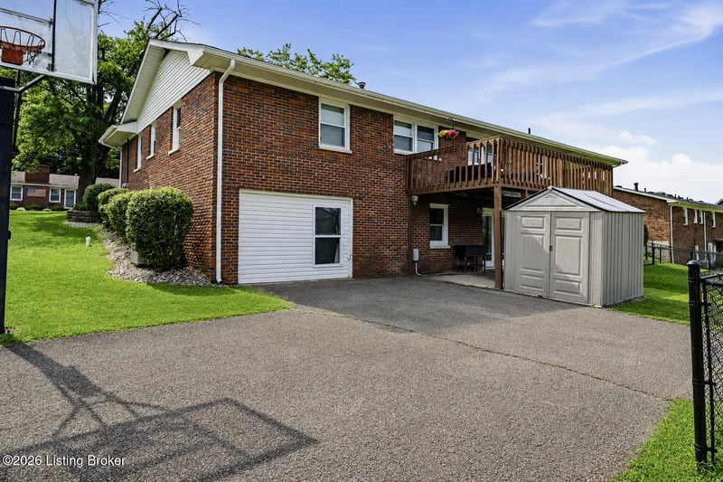 304 Estate Dr, Elizabethtown, KY 42701