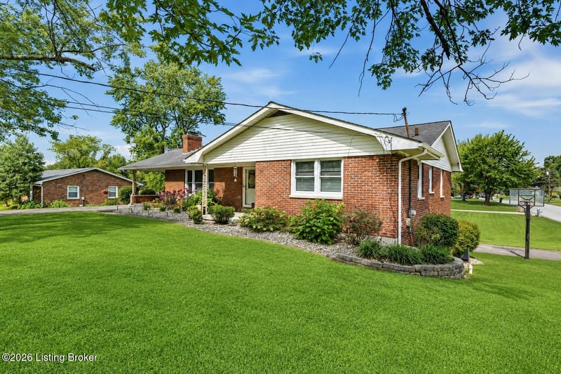 304 Estate Dr, Elizabethtown, KY 42701