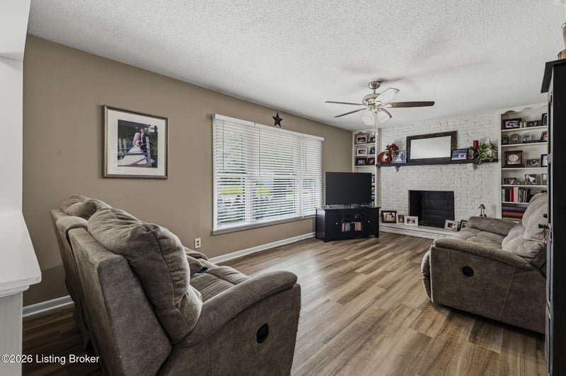 304 Estate Dr, Elizabethtown, KY 42701
