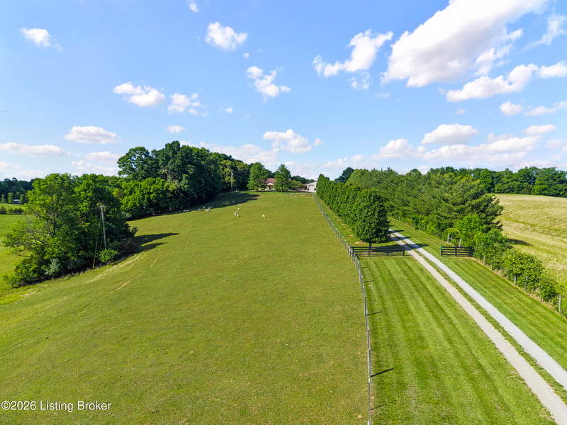 304 Hutchins Ridge Rd, Bardstown, KY 40004