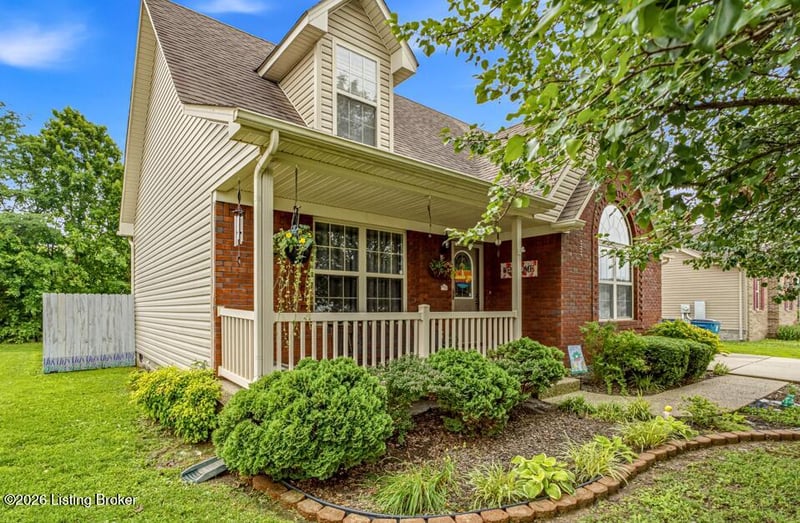 304 Madison Rae Blvd, Shepherdsville, KY 40165