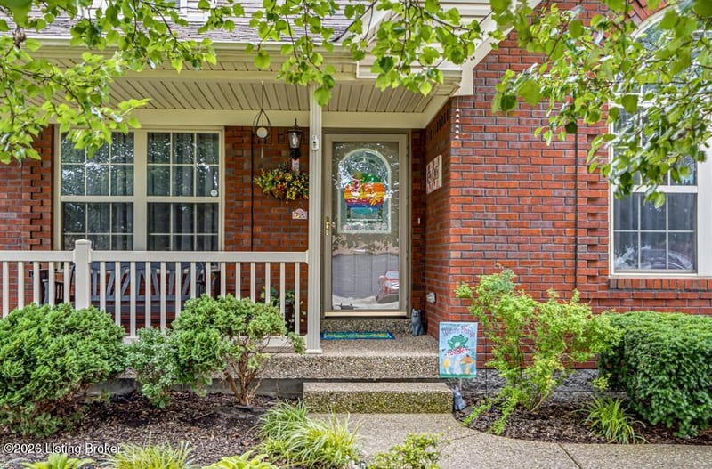 304 Madison Rae Blvd, Shepherdsville, KY 40165