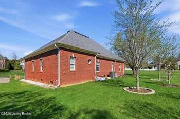 305 Gablewood Cir, Louisville, KY 40245
