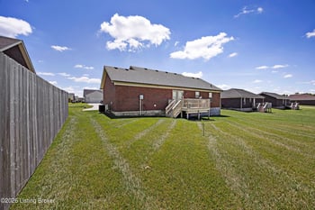 305 Oak Hill Ct, Bardstown, KY 40004