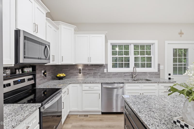 305 Summit Creek Dr, Elizabethtown, KY 42701