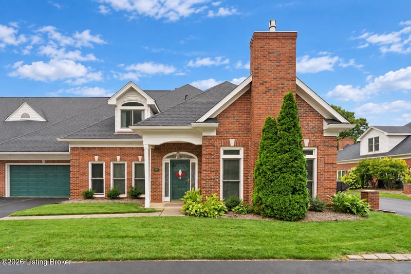 305 Westgate Terrace Ct, Louisville, KY 40207
