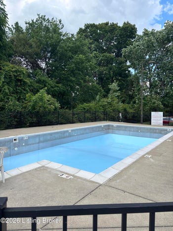 306 Chanel Ct #APT 4, Louisville, KY 40218