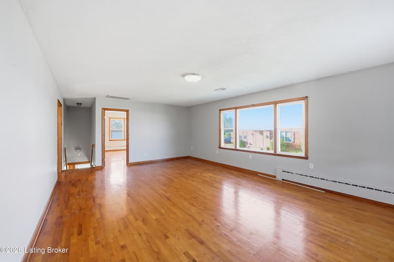 306 Laval Hts, Versailles, KY 40383