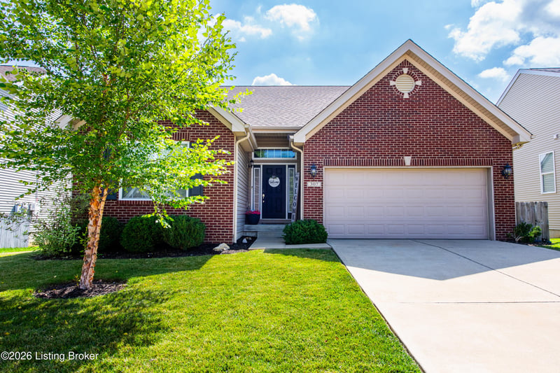307 Brookfield View Dr, Louisville, KY 40245