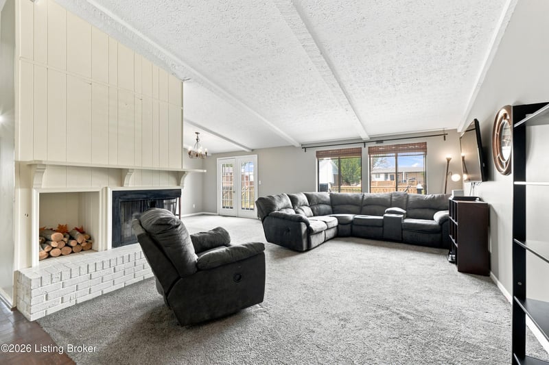 307 Fairmeade Rd, Louisville, KY 40207