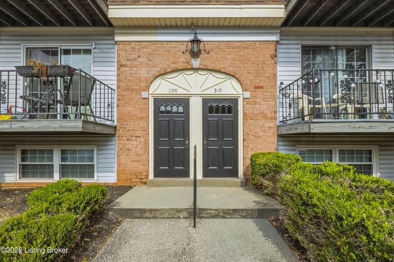 308 Chanel Ct #APT 6, Louisville, KY 40218