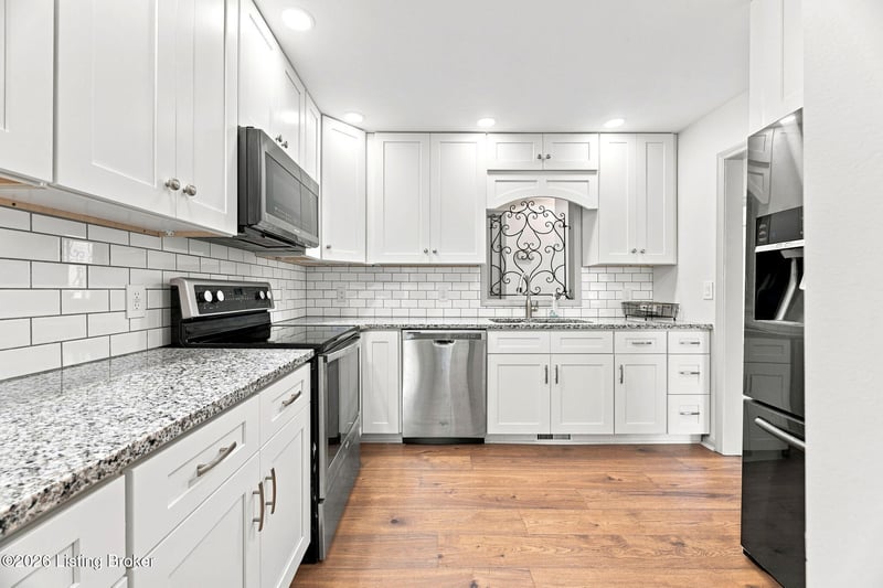 308 Quarry View Dr, Bowling Green, KY 42101