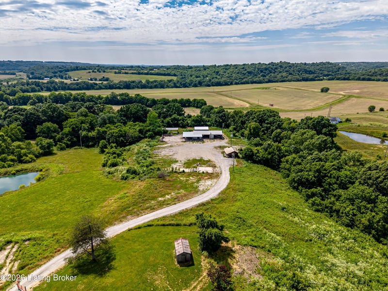 3085 W River Rd, Taylorsville, KY 40071