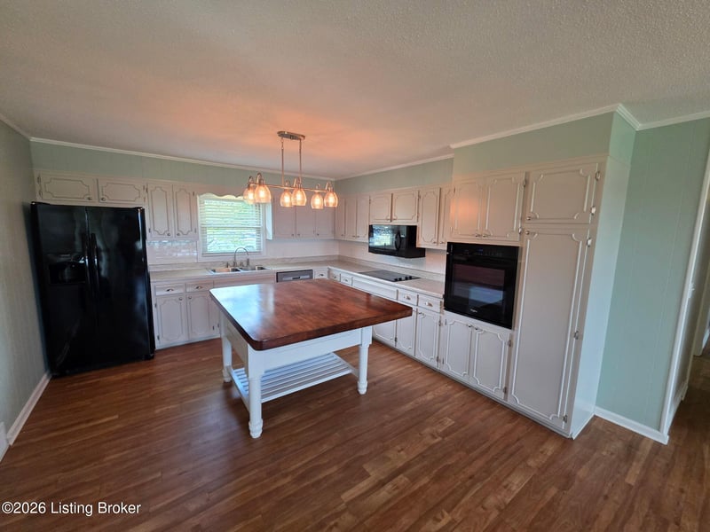 309 E Grundy Ave, Springfield, KY 40069