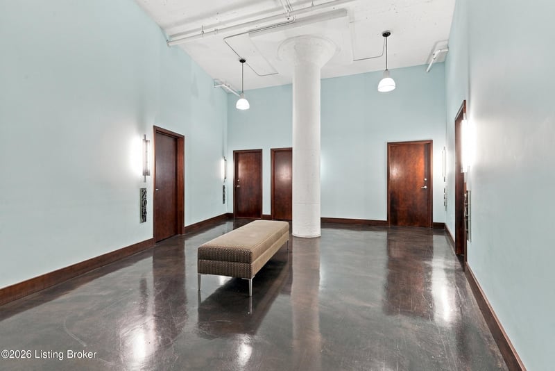 309 E Market St #204, Louisville, KY 40202