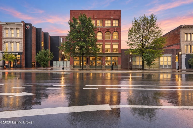 309 E Market St #204, Louisville, KY 40202