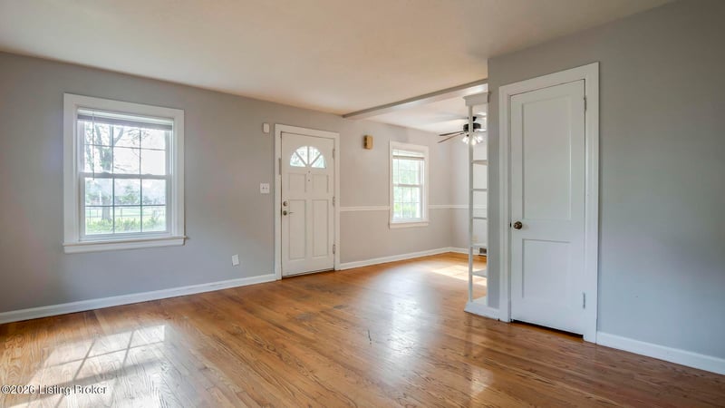 309 S Hubbards Ln, Louisville, KY 40207