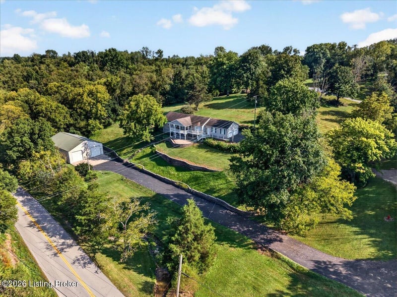 31 Connie Ln, Taylorsville, KY 40071