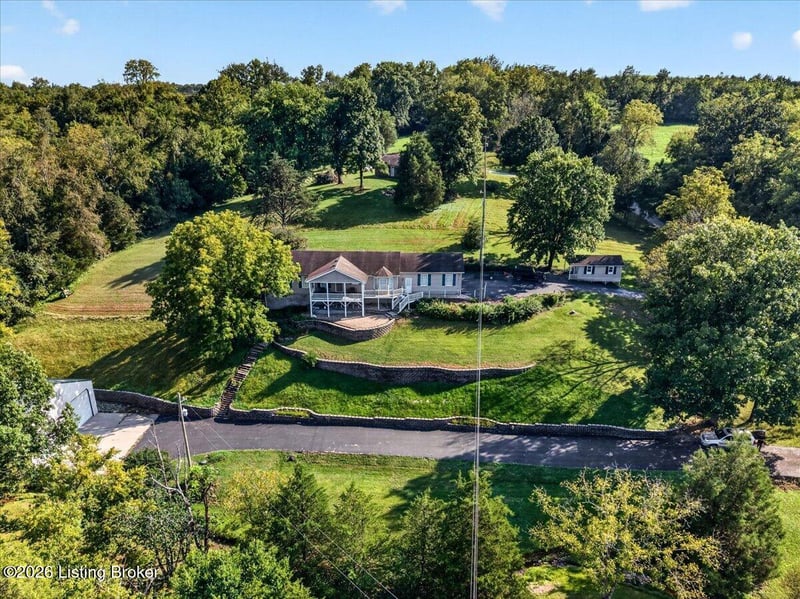 31 Connie Ln, Taylorsville, KY 40071