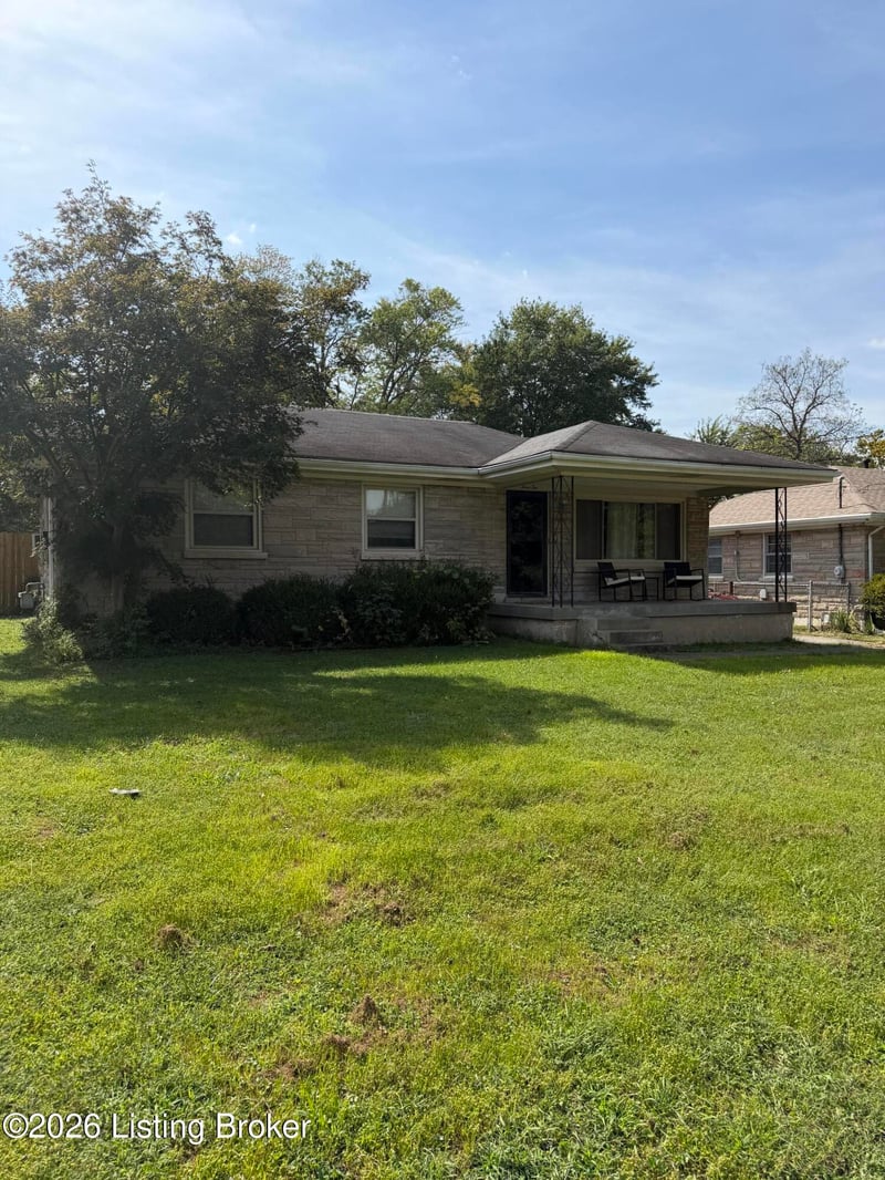 310 Chieftain Dr, Louisville, KY 40118
