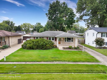 3102 Flair Knoll Dr, Louisville, KY 40216