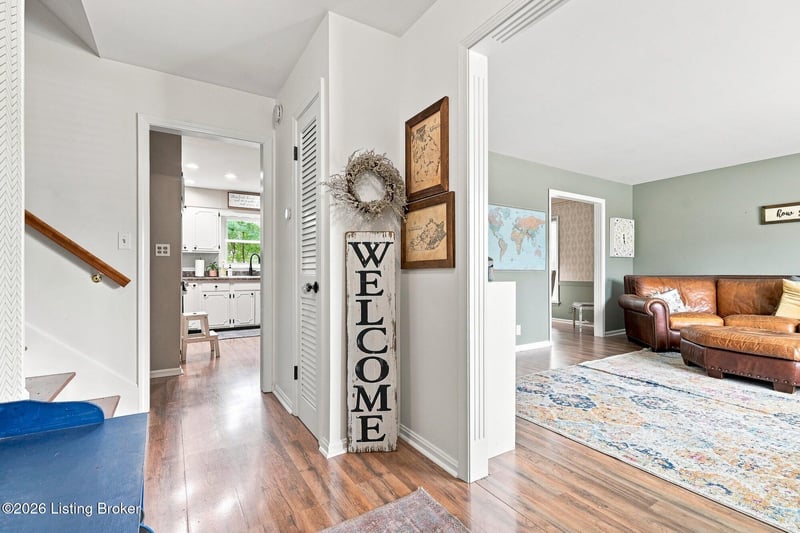 3102 Pomeroy Dr, Louisville, KY 40220