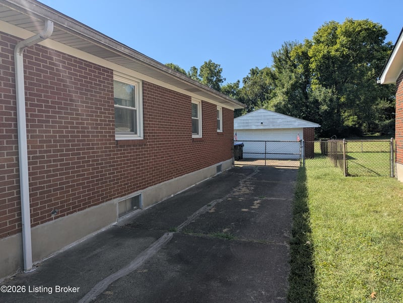 3106 Faywood Way, Louisville, KY 40215