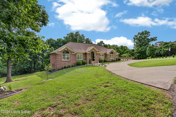 311 Creekwood Dr, Bardstown, KY 40004