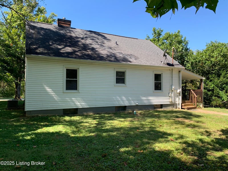 311 Maple Ct, La Grange, KY 40031