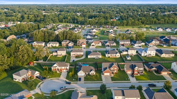 311 Merlot Ct, Vine Grove, KY 40175