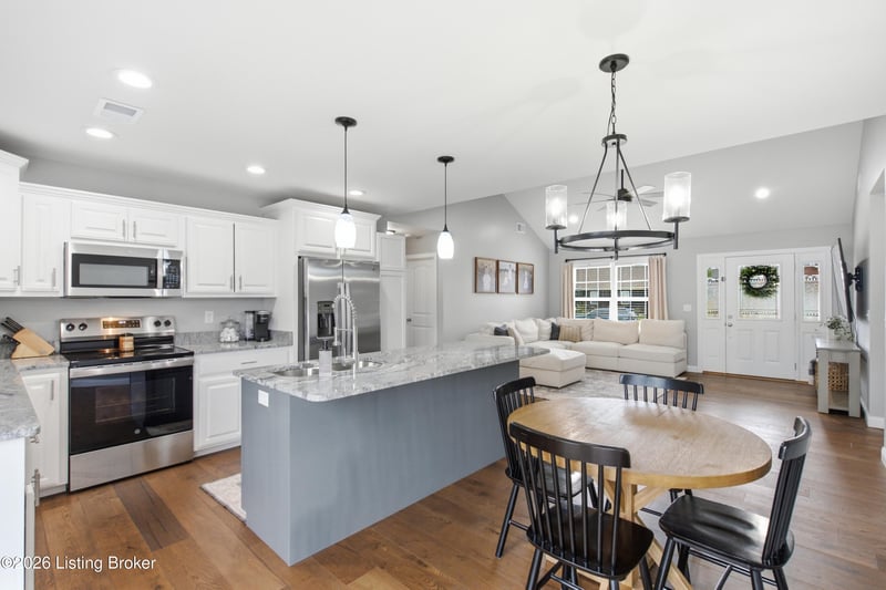 311 Rolling Meadows Ln, Bardstown, KY 40004