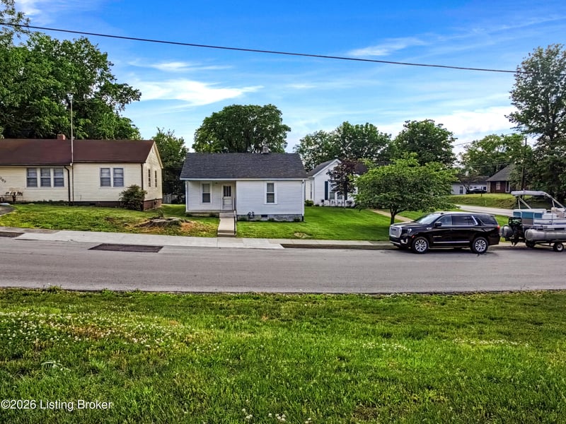 311 W Washington St, Munfordville, KY 42765