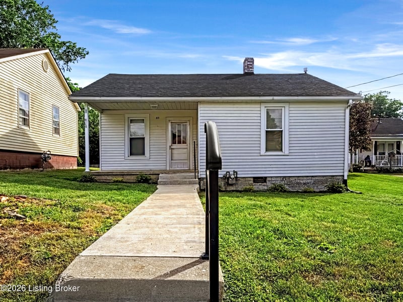 311 W Washington St, Munfordville, KY 42765