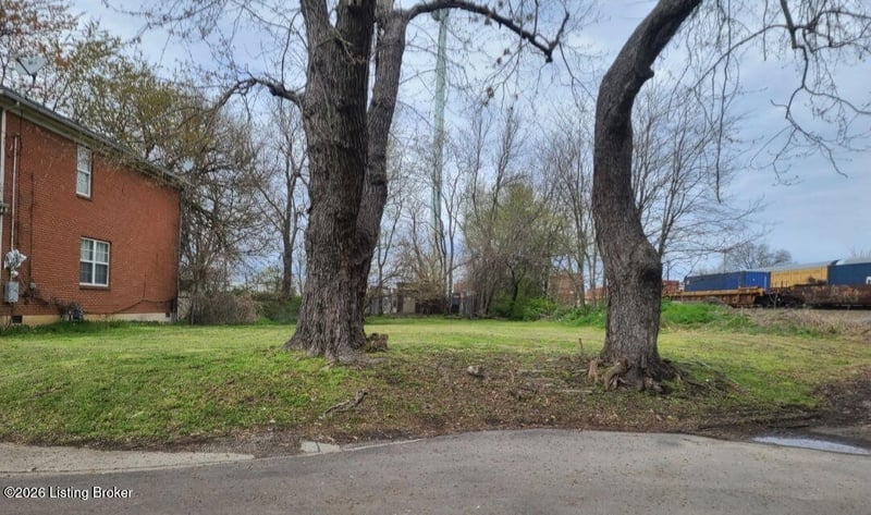 3111 W Jefferson St, Louisville, KY 40212