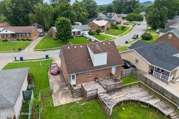 3112 Pine Trace Ct, Louisville, KY 40272