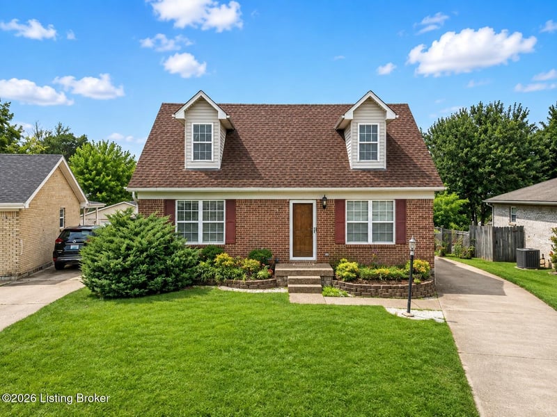 3112 Pine Trace Ct, Louisville, KY 40272