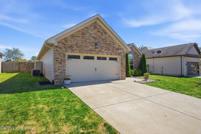 312 Bridlewood Ave, Shelbyville, KY 40065