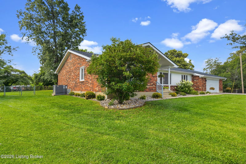 312 Homeview Dr, Brandenburg, KY 40108