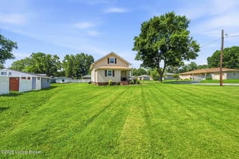 3120 S Crums Ln, Louisville, KY 40216