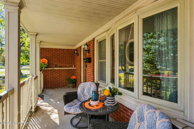 3122 Michael Dr, Houston Acres, KY 40220