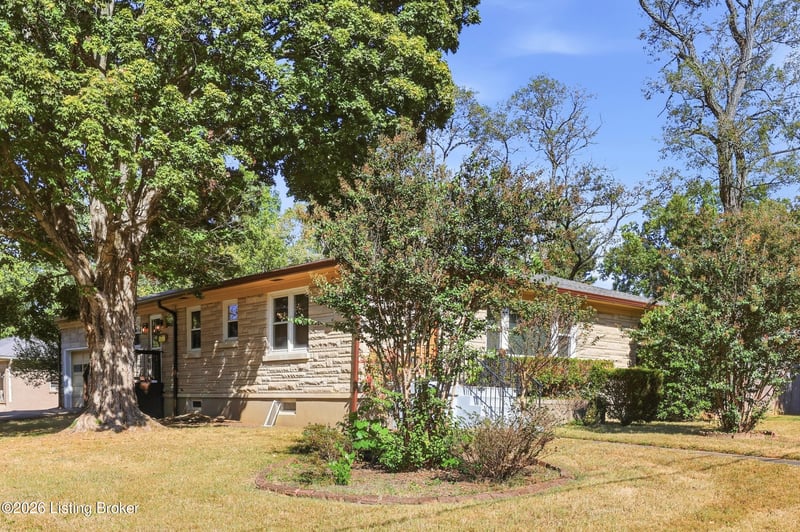 3129 Hewitt Ave, Houston Acres, KY 40220