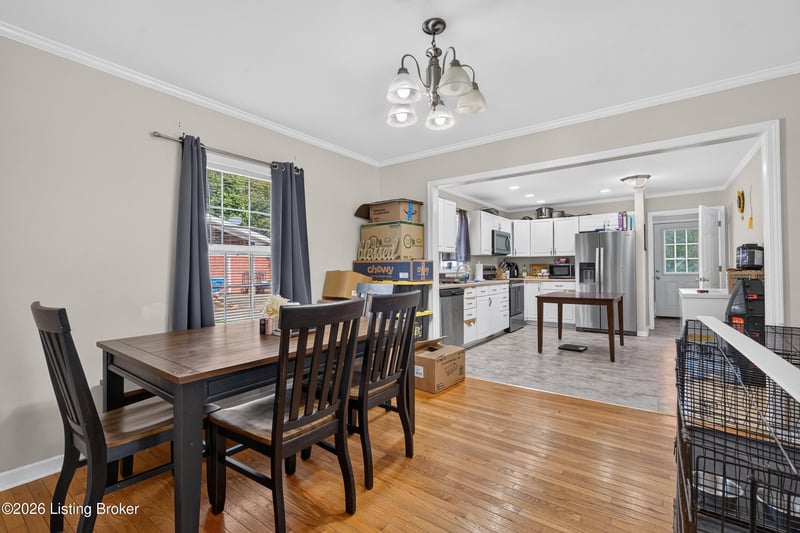 313 E Main St, Simpsonville, KY 40067