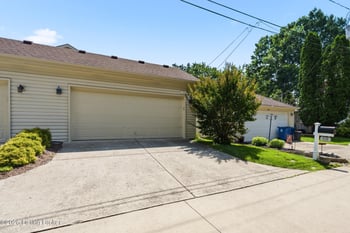 3132 Bushmill Pk, Louisville, KY 40241