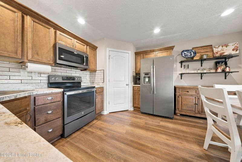 314 John Hudson Ln, Mt Washington, KY 40047