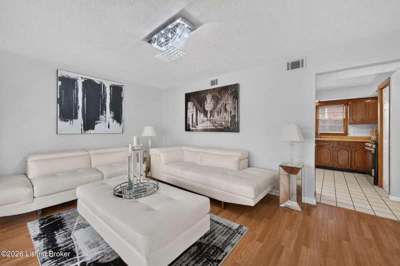 314 Kenny Blvd, Louisville, KY 40214
